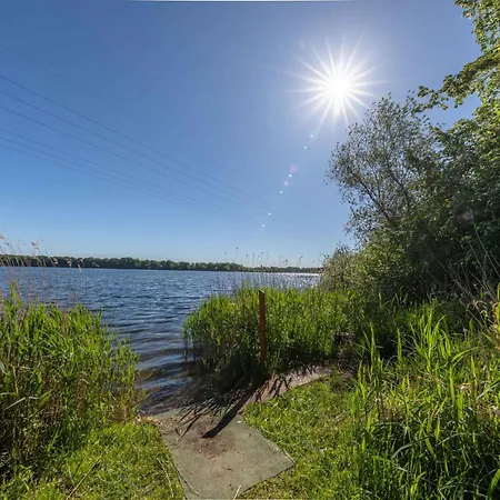 Eddi Am Tiefwarensee Apartmán Waren (Mueritz)