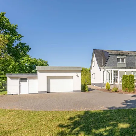 Eddi Am Tiefwarensee * Waren (Mueritz)