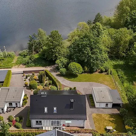 Apartamento Eddi Am Tiefwarensee Waren (Mueritz)