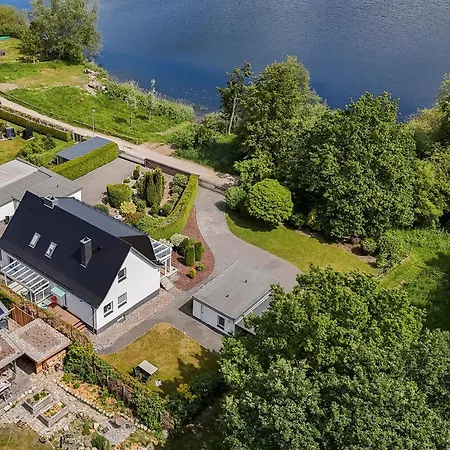 Eddi Am Tiefwarensee * Waren (Mueritz)