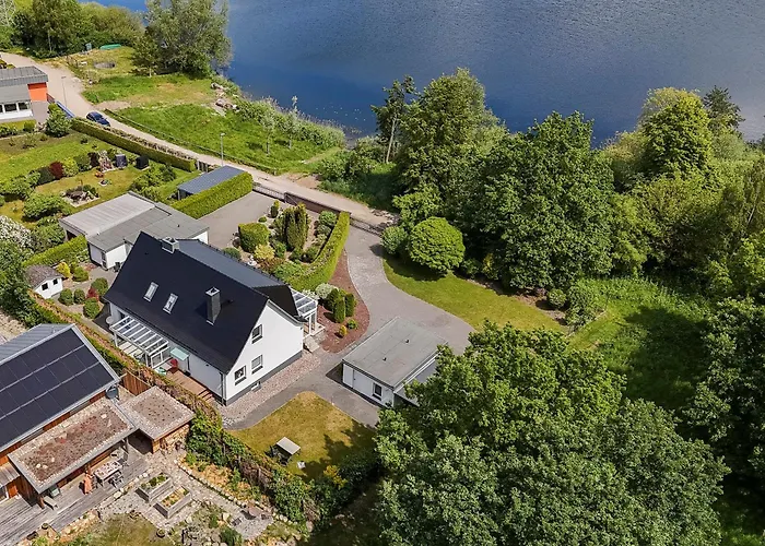 Eddi Am Tiefwarensee * Waren (Mueritz)